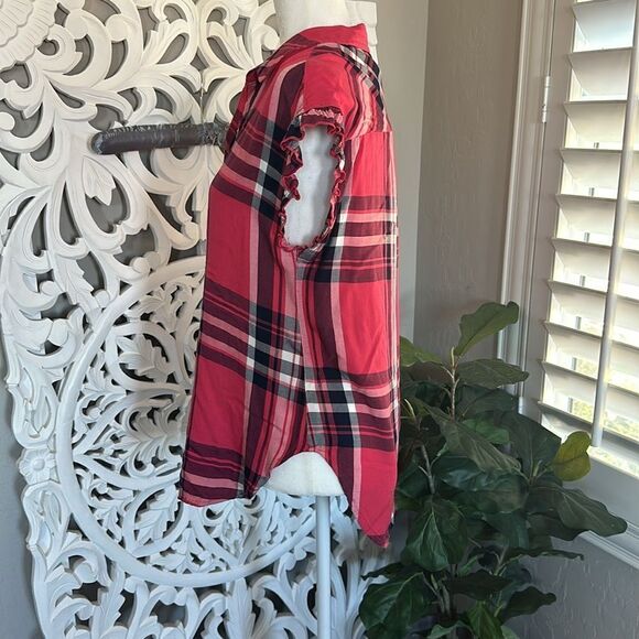 Ruffle Sleeve Plaid top - Picture 5 of 5